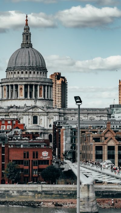 Blick auf St Paul’s Cathedral in London